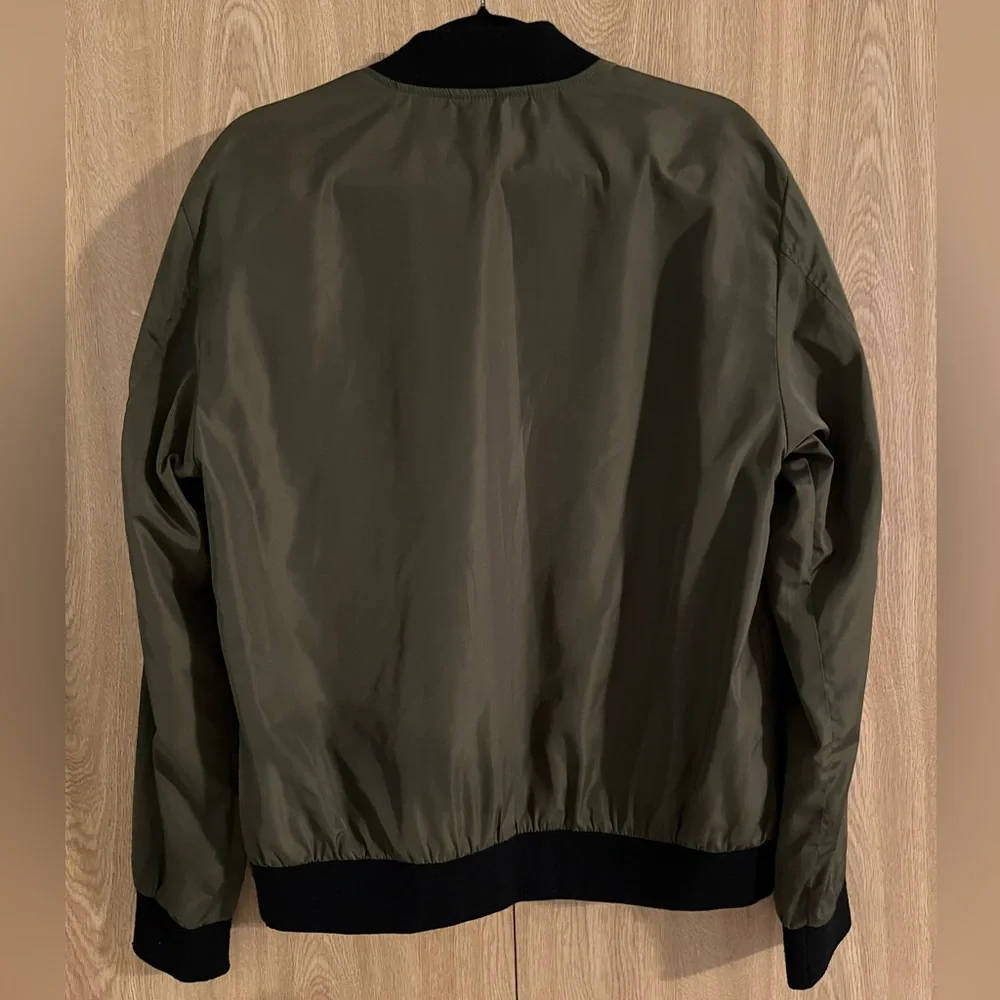 G by Guess Green Bomber - Picture 2 of 2